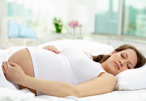 Posturas para superar el insomnio en el primer trimestre de embarazo