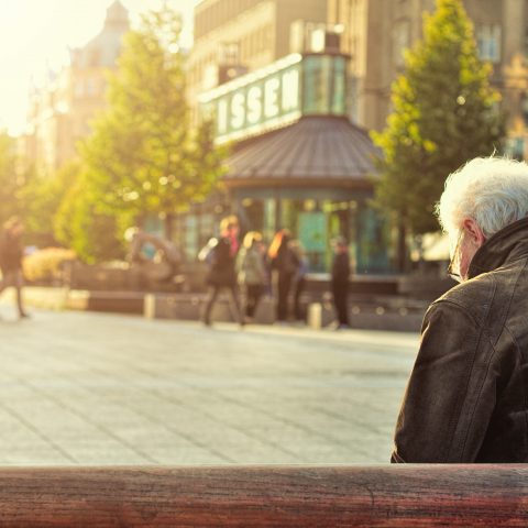 Worrying about getting old may increase your risk of dementia