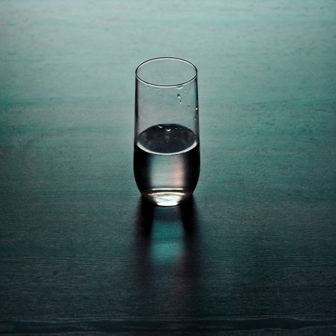 Пессимизм: как перестать видеть стакан наполовину пустым?