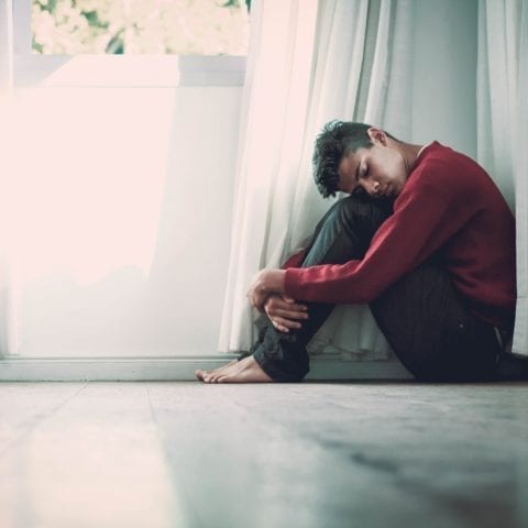12 cимптомов тревожности: страх обостряет чувства, тревожность парализует